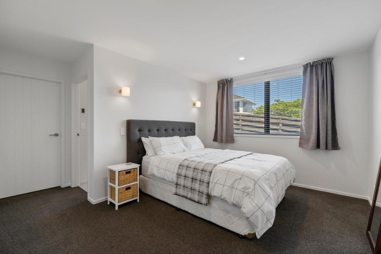 Lakeview Terrace - Taupo Holiday Home エクステリア 写真