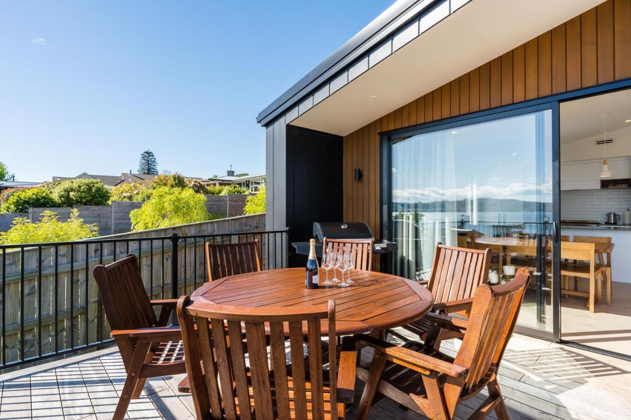 Lakeview Terrace - Taupo Holiday Home エクステリア 写真